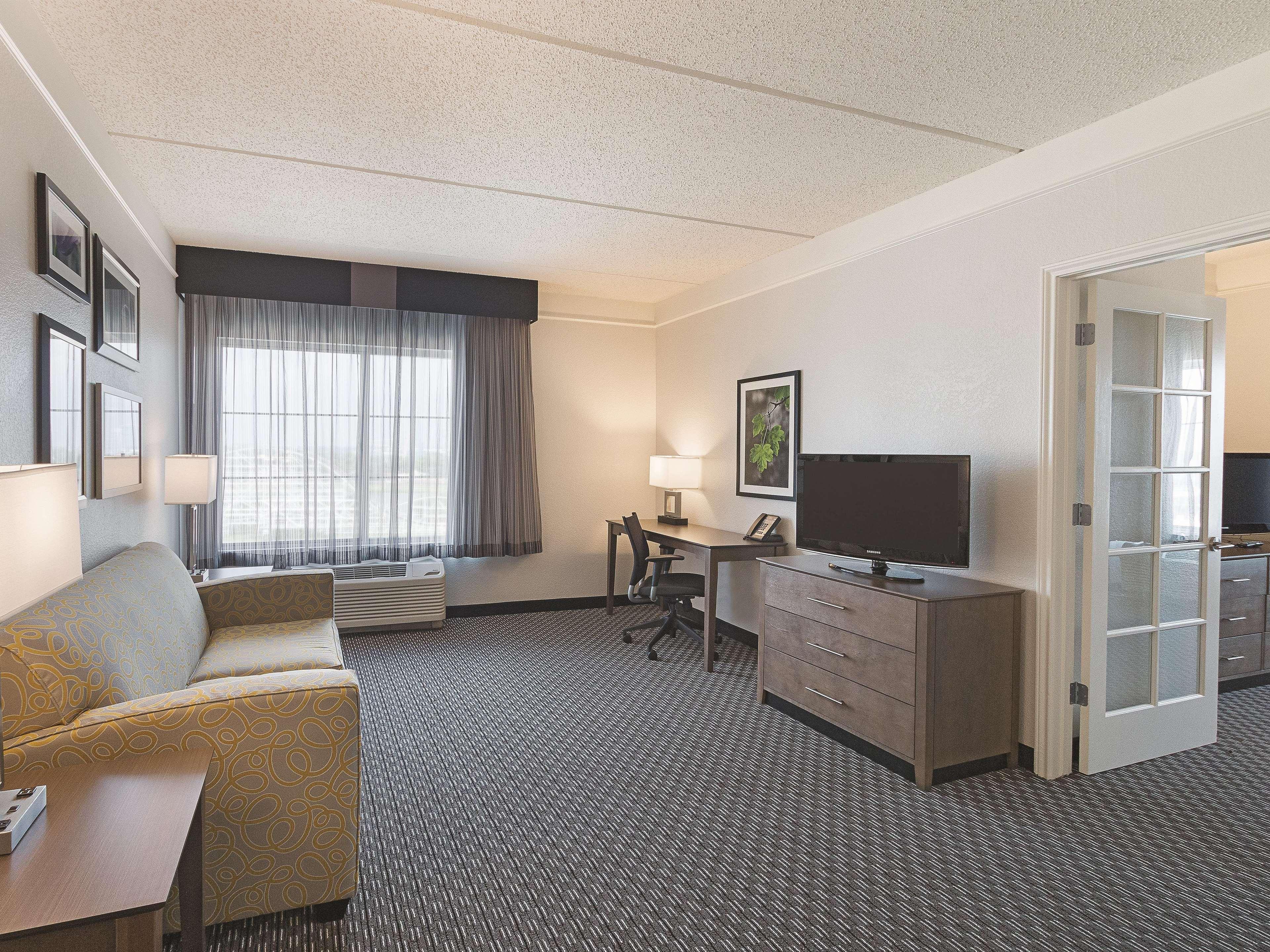 La Quinta By Wyndham Arlington North 6 Flags Dr Exterior foto