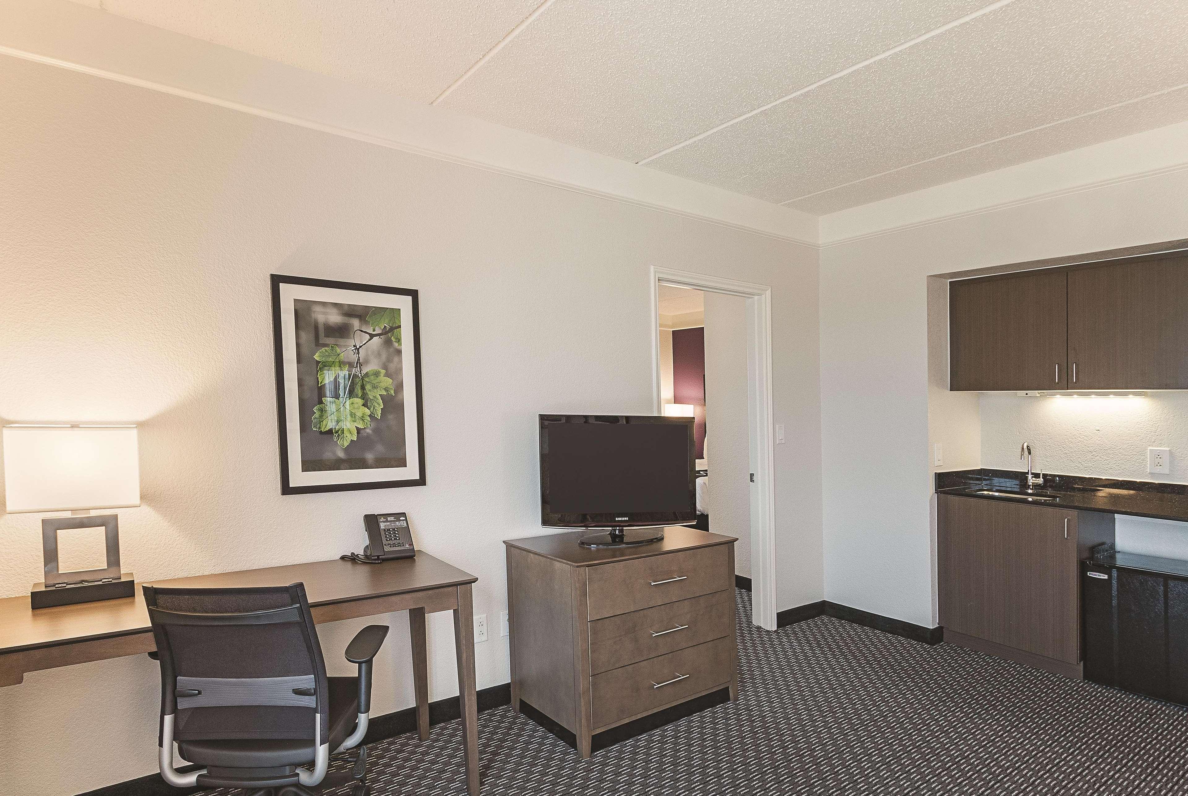 La Quinta By Wyndham Arlington North 6 Flags Dr Exterior foto