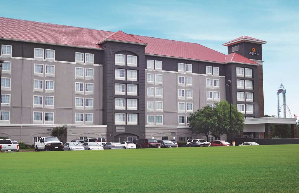 La Quinta By Wyndham Arlington North 6 Flags Dr Exterior foto